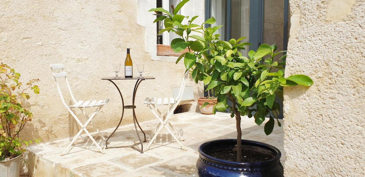 La Croix Au Maitre Hotel Coulanges-la-Vineuse Bagian luar foto